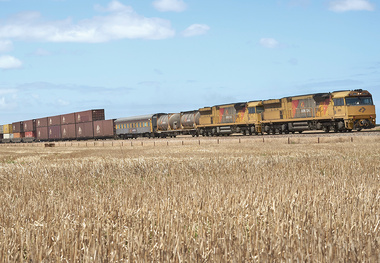 Aurizon to quit intermodal freight