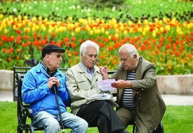 چه افرادی با ۳۵ سال خدمت بازنشسته می‌ شوند؟ +جدول 