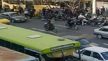 ۷ مجروح بر اثر برخورد اتوبوس شهری با یک ساختمان در تهران