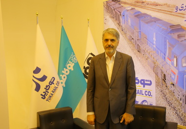 تاکید مدیرعامل توکا فولاد بر ضرورت حمایت از بخش خصوصی حمل و نقل ریلی


