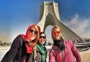 گردشگران خارجی ایران کم شدند یا بیشتر؟