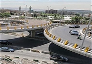 پل صدر عامل ترافیک است یا مانع؟