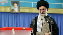 حضرت آیت‌الله خامنه‌ای: مردم هر چه زودتر پای صندوق‌ها بیایند