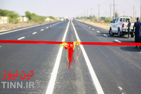 گزارش تصویری| افتتاح 96 کیلومتر کریدور بزرگراهی و آغاز عملیات اجرایی 5 طرح بندری در چابهار