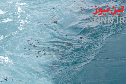 عملیات پاکسازی جزیره خارگ از آلودگی نفتی