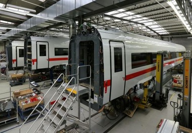  Siemens announces job cuts in efficiency drive 