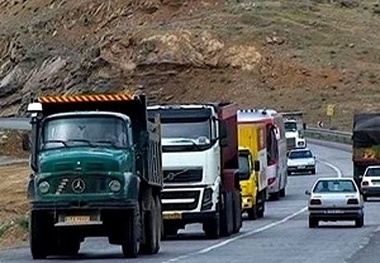 راهکار راهداری یزد برای جلوگیری از تصادفات بر اثر خواب‌آلودگی راننده 