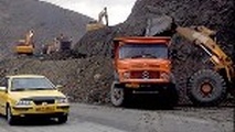 خسارت‌دیدگی راه‌های بیارجمند به دنبال بارندگی‌های اخیر