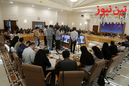 امضای تفاهمنامه احداث ۱۰۰ هزار واحدمسکونی بین وزارت راه و شهرسازی و وزارت دفاع