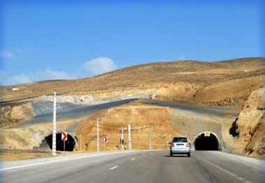 تصادف چند دستگاه ناوگان سنگین باری در گردنه شیبلی