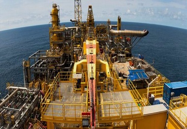Lloyds Energy, Gazprom ink near-shore FLNG deal