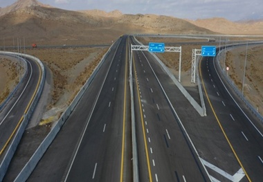 اخذ عوارض آزادراه اصفهان شیراز الکترونیکی شد