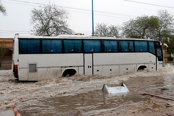 تصاویر| آبگرفتگی معابر در آبادان