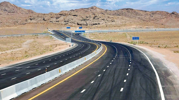  عملیات اجرایی آزادراه اردکان مهریز 