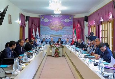 نشست مشترک کارگروه‌های ساماندهی صنوف و مشاغل و مدیریت عرضه محصولات کشاورزی شهرداری‌ها 