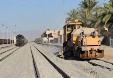 راه آهن بافق در مسیر نوسازی زیرساخت ها/ بازسازی ۱۱ خط برای افزایش ایمنی و سرعت قطارها 