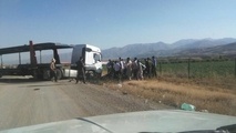 یک کشته در برخورد تریلی با پراید