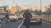 فیلم |  انتشار ویدئویی هولناک و نفس گیر از  لحظه سرقت سارقان خشن در خیابان های تهران+واکنش پلیس