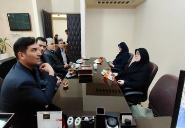 بازدید سخنگوی دولت از ایستگاه مسافری راه آهن سیرجان