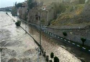 
سیل آزادراه اهواز-اندیمشک را بست
