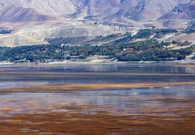 آبگیری ۲ تالاب دورگه‌سنگی و آق‌قلعه نقده آغاز شد
