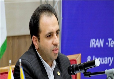 فرونشست زمین در خیابان مولوی به دلیل سیل نبود