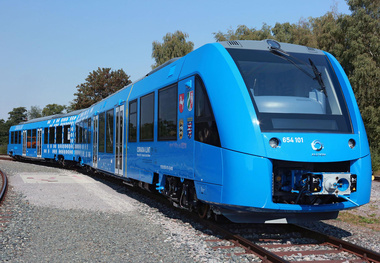 ‘World’s largest fleet of fuel cell trains’ ordered