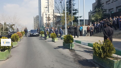 استقبال از آخوندی در مجلس
