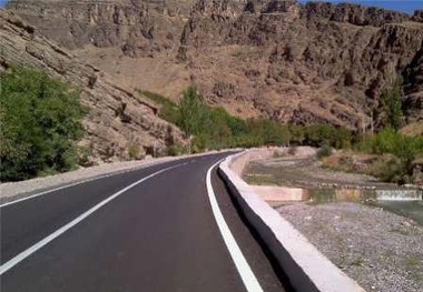 احداث بیش از 2 هزار و 200 کیلومتر راه در استان فارس