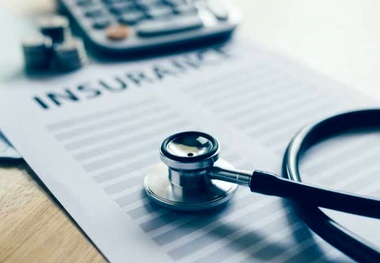 چرا مشتریان بیمه بازار را برای خریداری بیمه تکمیلی بیشتر از دیگران انتخاب می کنند؟

