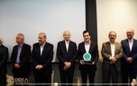 اعطای نشان عالی روابط عمومی به دپارتمان ارتباطات هلدینگ دکا