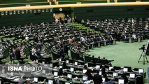از لابی‌‌ و گعده‌های نمایندگان تا تذکر لاریجانی برای رعایت نظم در صحن مجلس