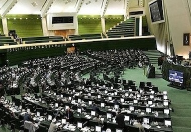 سازمان خصوصی‌سازی در واگذاری سهام خودرویی دولت کارشکنی می‌کند