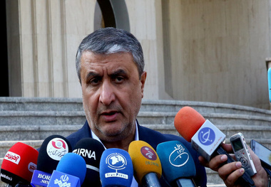 تعرض جنگنده های آمریکایی را با تمام قوا پیگیری می کنیم
