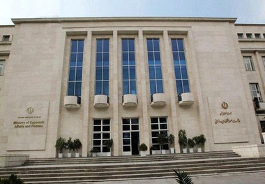  حمایت وزیر اقتصاد از چند شرکت بزرگ مقیاس به جای دفاع از چندین هزار راننده کامیون و شرکت حمل و نقل