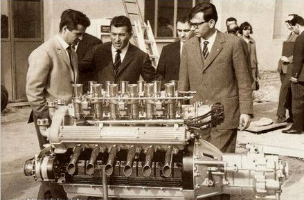 Lamborghini ساخت اولین موتور اسپرت لامبورگینی