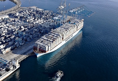 کشتیرانی CMA CGM فرانسه به کمک اقتصاد آمریکا آمد