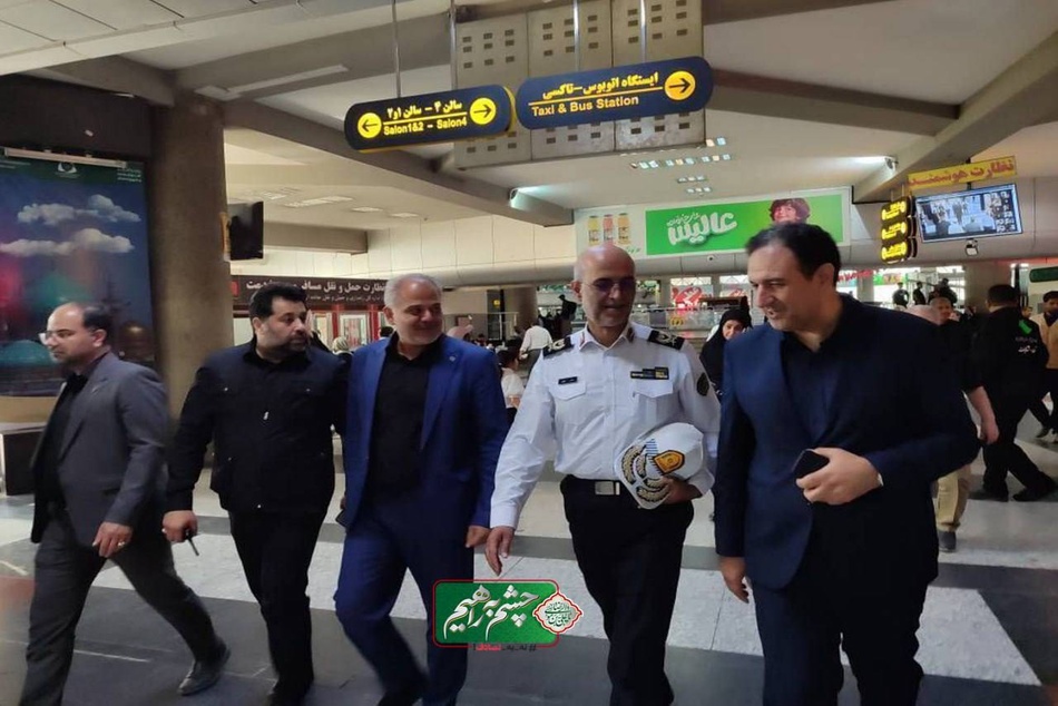 بازدید جانشین رئیس پلیس راهور فراجا از مرکز پایش راهداری و حمل‌ ونقل جاده‌ ای