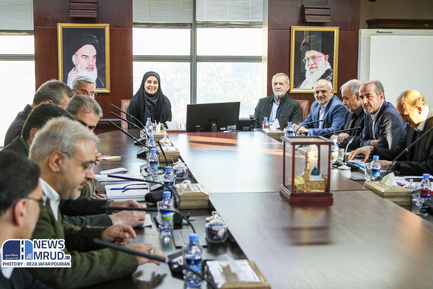 گزارش تصویری بازدید رئیس جمهور از وزارت راه و شهرسازی (12)
