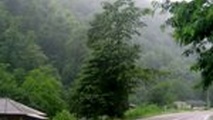 شمال غرب کشور با جاده تنکابن قزوین به مازندران متصل می‌شود