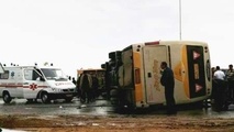 واژگونی اتوبوس در تهران یک کشته و 31 مصدوم داشت