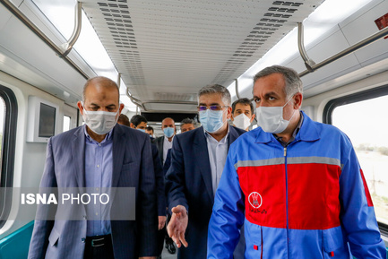 بازدید وزیر کشور از پروژه قطار ملی جهاد دانشگاهی