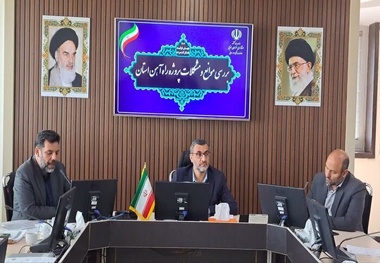 هیچ یک از قطعات راه آهن خراسان جنوبی نباید معطل بماند