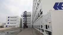 Hapag-Lloyd Invests in Maersk Reefers