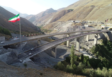 افتتاح باند شرقی منطقه ۲ آزادراه تهران-شمال با حضور رئیس جمهور/ زمان سفر به شمال کوتاه تر شد