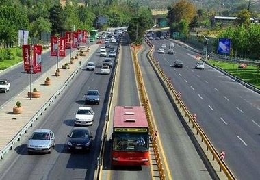 اتوبوس و مترو برای دانشجویان و دانش‌آموزان در تهران رایگان است
