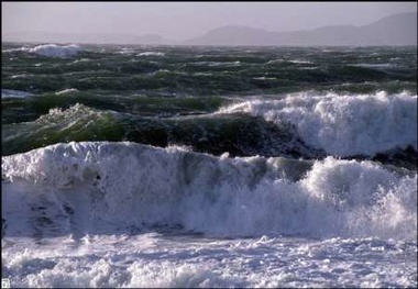 لزوم پرهیز از ترددهای دریایی در خلیج فارس