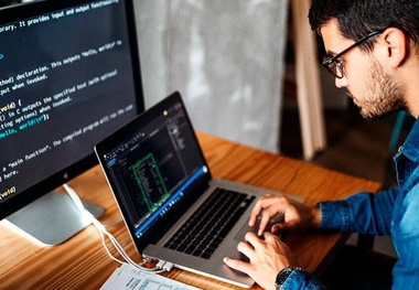 لیست بهترین رشته کامپیوتر برای مهاجرت + شرایط
