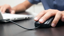 ماجرای اینترنت بازرگانان؛ یک کافی‌ نت مشکل‌ گشا با تعهدات سنگین
