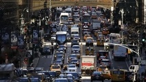 Giving pedestrians more time at lights will reduce injuries: report